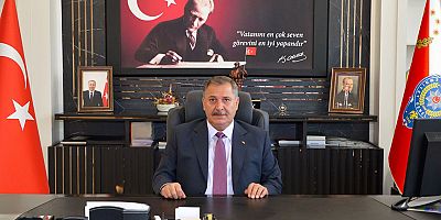 Antalya Emniyet Müdürü Orhan Çevik'ten 23 Nisan mesajı