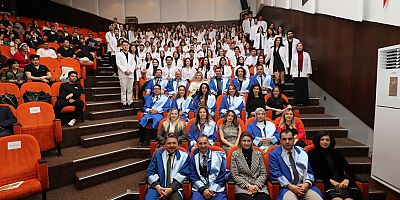 Diş Hekimliği Fakültesi’nden 110 öğrenci beyaz önlüklerini giydi