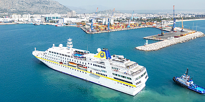 QTerminals Antalya Limanı, yılın ilk kruvaziyer gemisi olan Hamburg’u ağırladı